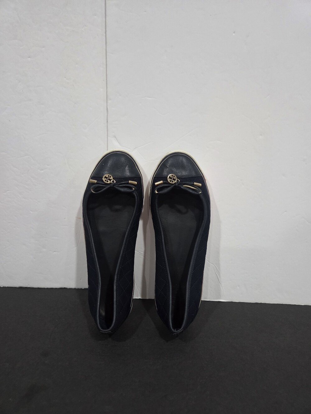 Tory Burch Women’s Navy Bow Ballet Flats with Gold Accent Sz.9.5